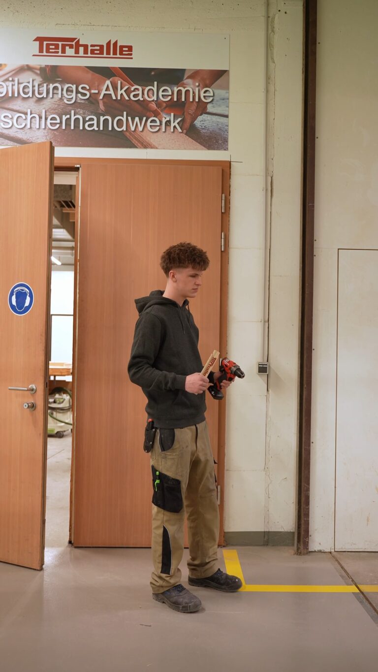 610763026_1175796641432940_4978384300611478981_n